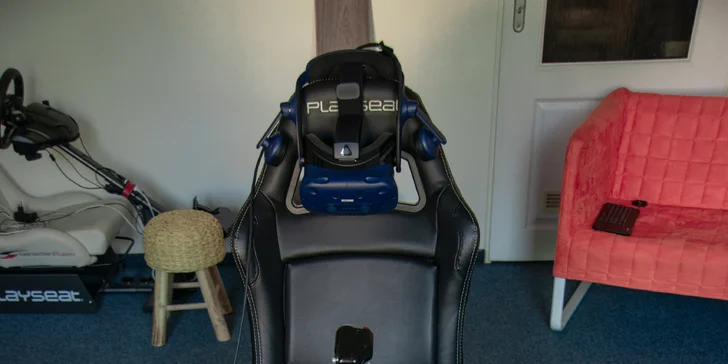 Staň se virtuálním pilotem letadla: pilotuj 18 druhů letadel