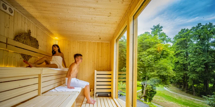 Ve všech balíčcích máte neomezený vstup do wellness, a tak klidně můžete celou dovču jen tak lenošit. 