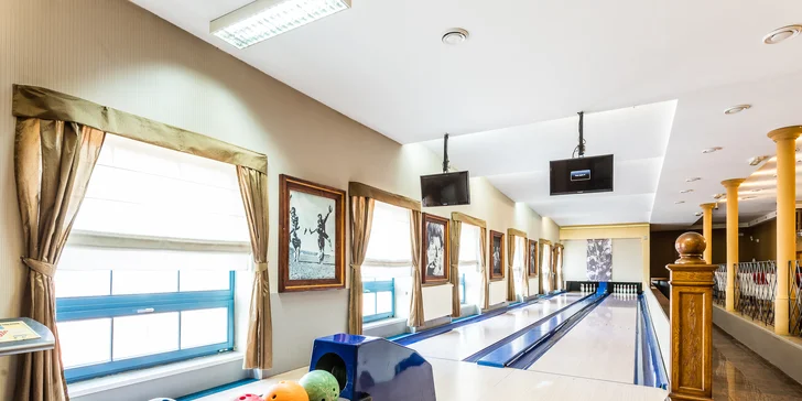 Romantika v Banské Štiavnici se snídaní, hodinou bowlingu a parkováním