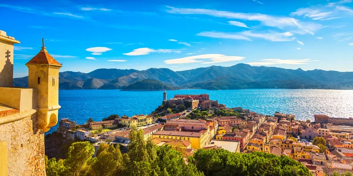 4 noci na ostrově Elba: koupání v moři, výlety, autokar a 4* hotel s polopenzí