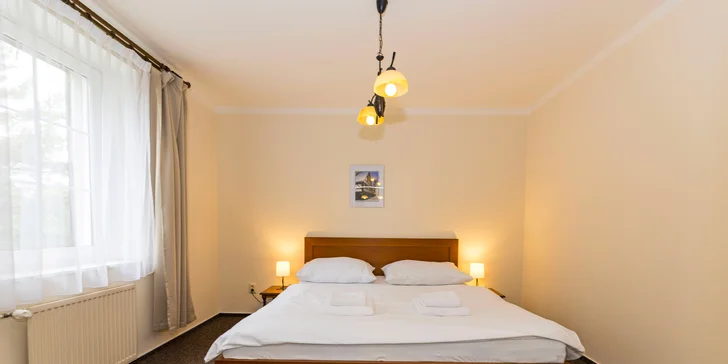 Po příjezdu pro vás bude připravený pokoj pro 2–4 osoby či prostornější apartmán.