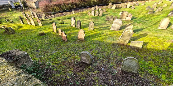 Detektivní historicky-naučná outdoorová hra, ke které dostanete potřebné instrukce, vás provede po nejzajímavějších částech města a odhalí vám tajemství, která jste netušili.