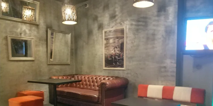 Otevřený voucher v hodnotě 250–1000 Kč na jakékoliv drinky v rest.art bar & cinema