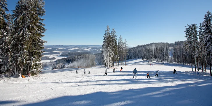 Zima nebo jaro na Lipně: pobyt v hotelu se snídaní či polopenzí