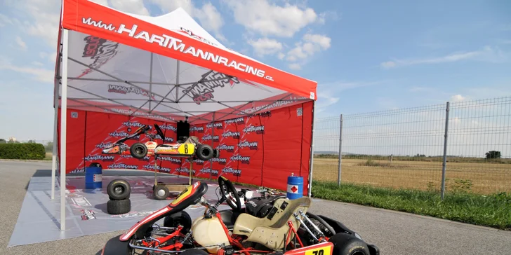 Adrenalin jako v F1: jízda v profesionální motokáře na závodním okruhu