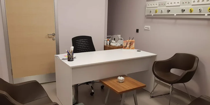 Záloha na bezbolestnou transplantaci vlasů v Istanbulu vč. cesty a hotelu