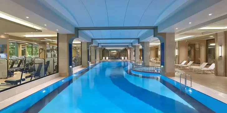 Záloha na bezbolestnou transplantaci vlasů v Istanbulu vč. cesty a hotelu