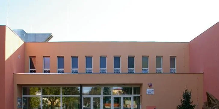 S malými plaváčky do bazénu: zkušební lekce plavání pro děti od 3 do 10 let