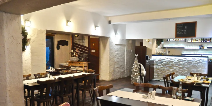 Degustační menu pro dva: lososový tatarák, candát nebo grilovaná kotleta
