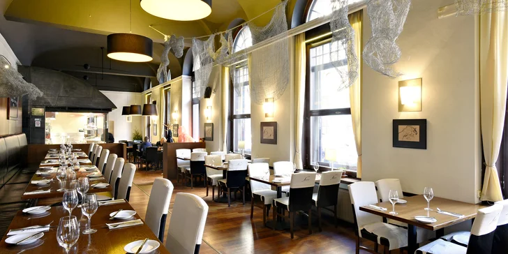 Menu pro 2: Crème brûlée z foie gras, pečená hlíva i champagne sorbet z růží