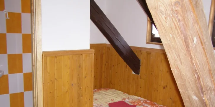 Ubytování poblíž Sedlčan: 3 nebo 5 dní s polopenzí a lahví vína na pokoji