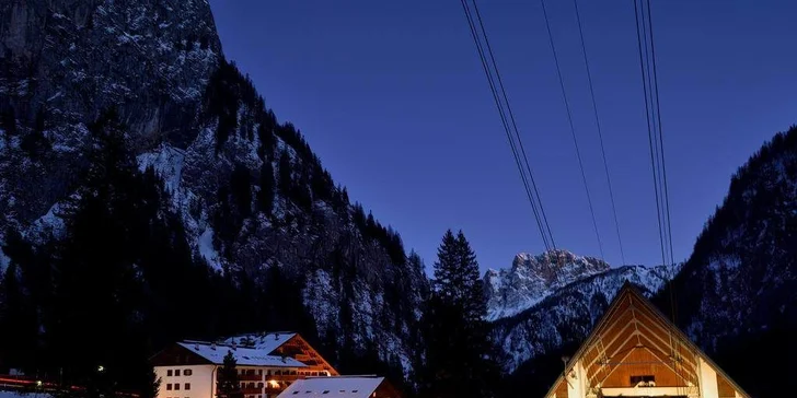 Lyžování ve středisku Arabba – Marmolada: 7 nocí, polopenze, dítě zdarma