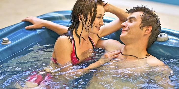 Noc pro dva v Relaxklubu a 3 hodiny ve wellness se saunou a vířivkou