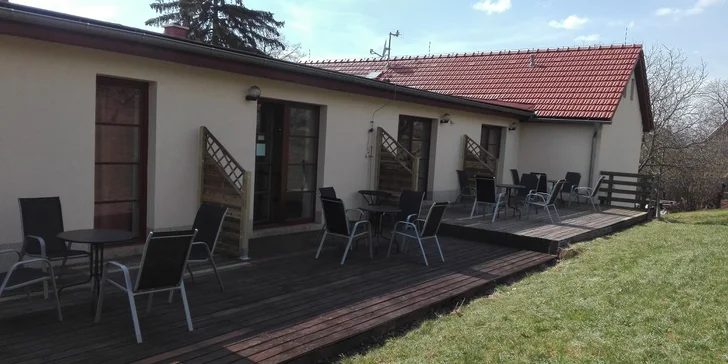 Pohodový pobyt se snídaní pro páry i rodiny v malebném Podkrkonoší