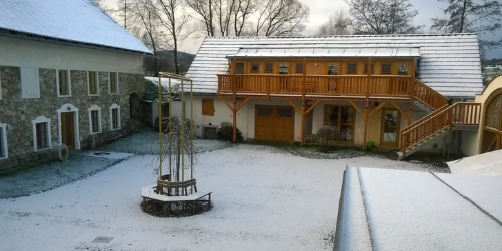 Ubytování poblíž Sedlčan: 3 nebo 5 dní s polopenzí a lahví vína na pokoji