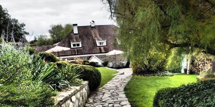 Romantický pobyt v hotelu na Okoři se snídaní a poukazem do restaurace