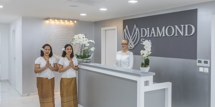 100 minut dovolené v Diamond Spa: thajská masáž, lázeň a maska