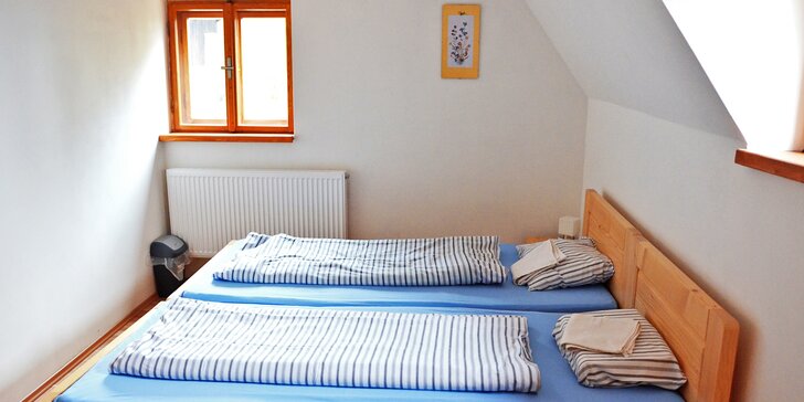 Zimní radovánky v Beskydech: apartmán ve zrekonstruované horské chatě a snídaně či polopenze