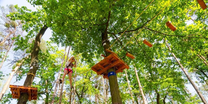 Netradiční dovolená v Českém ráji: domek na stromě pro 2–4 osoby a zapůjčení loďky