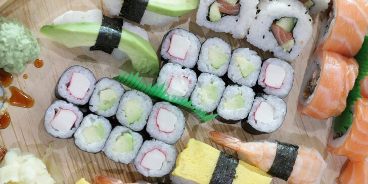 Sushi sety plné dobrot: 48 nebo 70 čerstvých kousků s lososem i avokádem