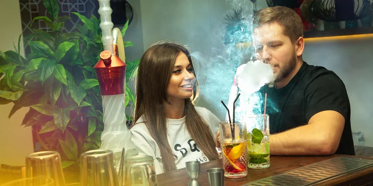 Vodní dýmka a nápoj v klubu nebo třeba malý piknik v parku
