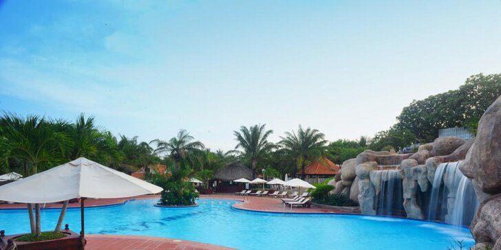 Exotický 4* resort ve Vietnamu: 6–12 nocí, polopenze, bazén, lázně a karaoke
