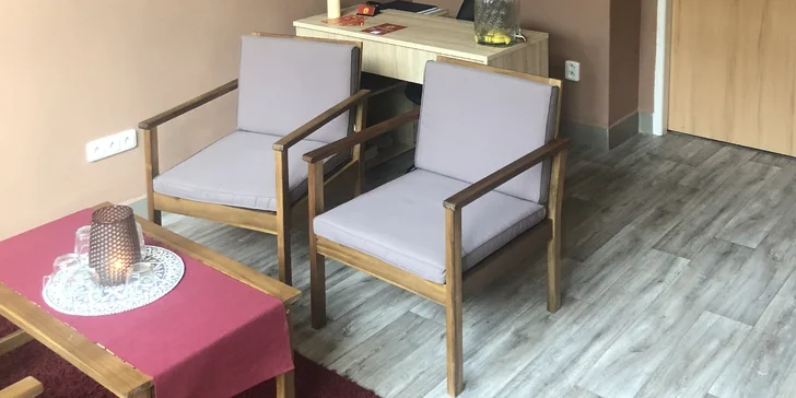 Hodinová ruční lymfatická masáž pro odplavení škodlivin z těla ven