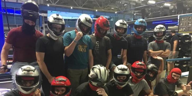 Teambuilding? Třeba motokáry!