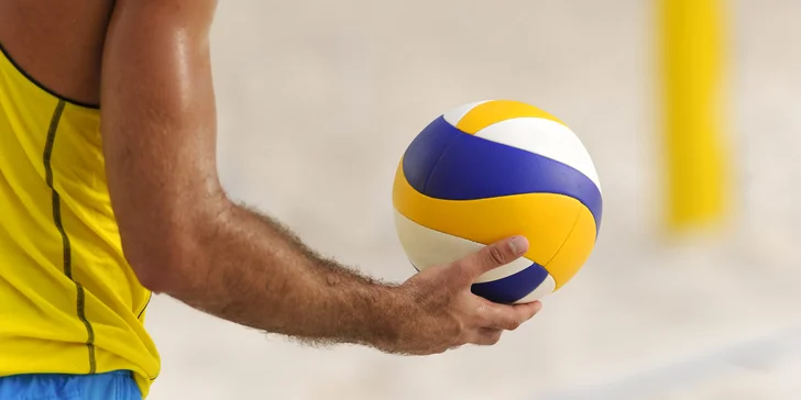 Pronájem kurtu na beachvolejbal nebo beachtenis v největší kryté hale v ČR