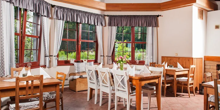 Božský relax v přírodě Českého ráje pro 2 či 4 osoby: snídaně a třeba i víno