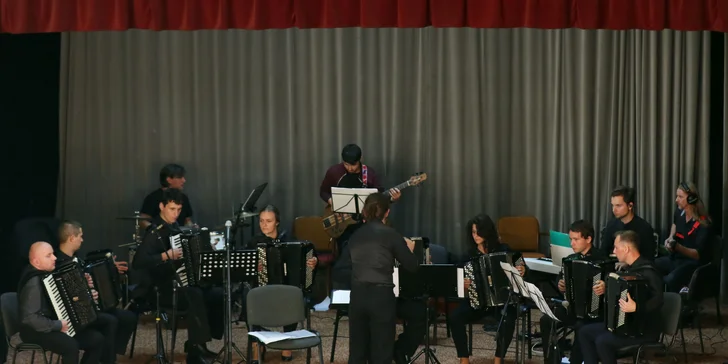 Vstupenky na koncert Lenky Lo Hrůzové a Slovak Accordion Orchestra
