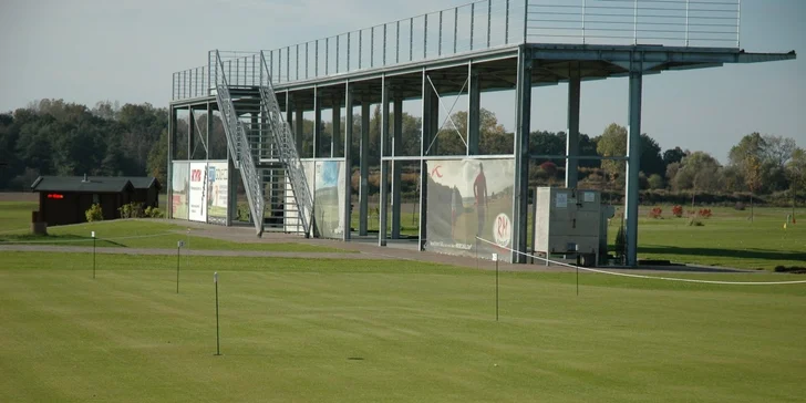 Pět vstupů na golfové hřiště až pro 5 osob