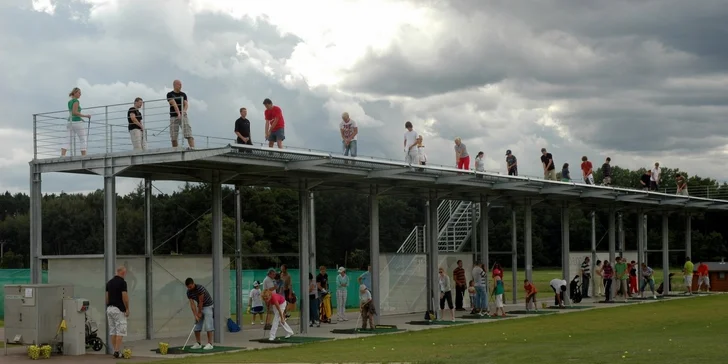 Pět vstupů na golfové hřiště až pro 5 osob