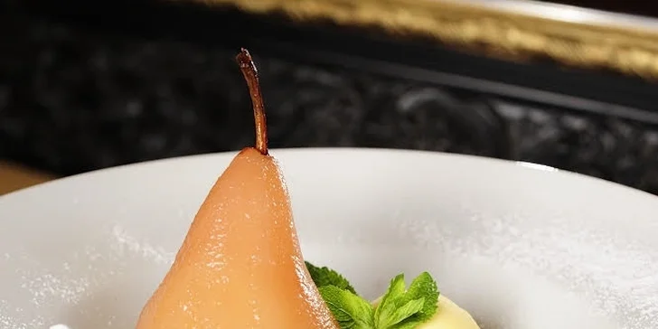 Otevřený voucher na cokoliv z menu malostranské restaurace Kočár z Vídně
