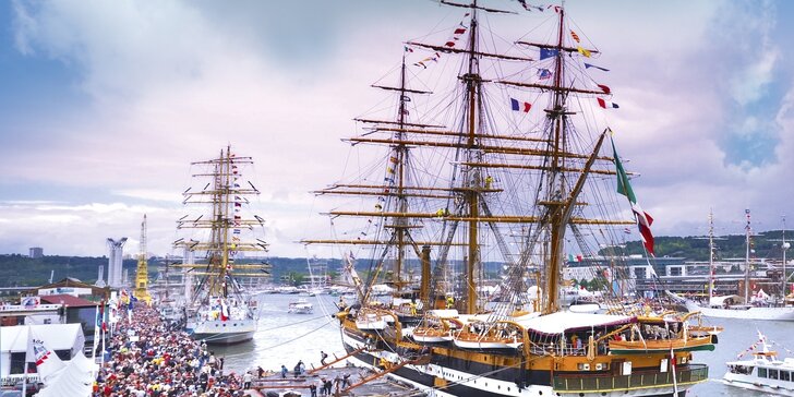Paříž a Rouen v době námořního festivalu L'Armada konaného jednou za 5 let