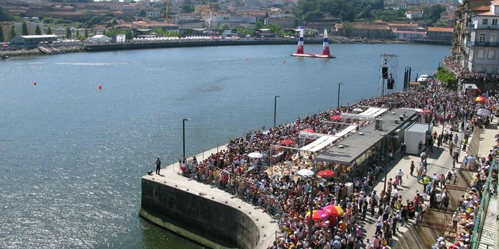 Fanděte Martinu Šonkovi: zájezd na Red Bull Air Race na Balatonu vč. vstupenky