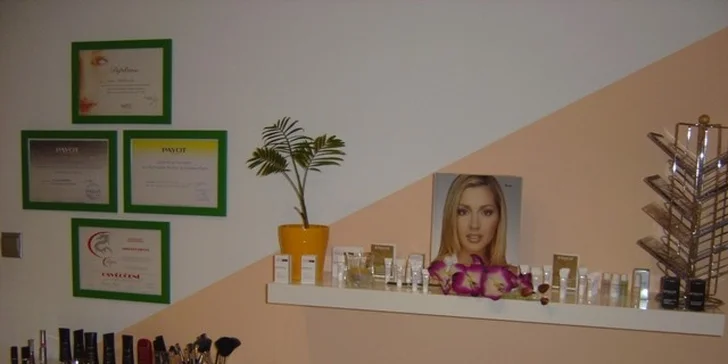 Kosmetické ošetření luxusní kosmetikou Payot se superovocem