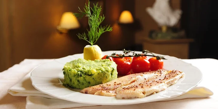 Otevřený voucher na cokoliv z menu malostranské restaurace Kočár z Vídně