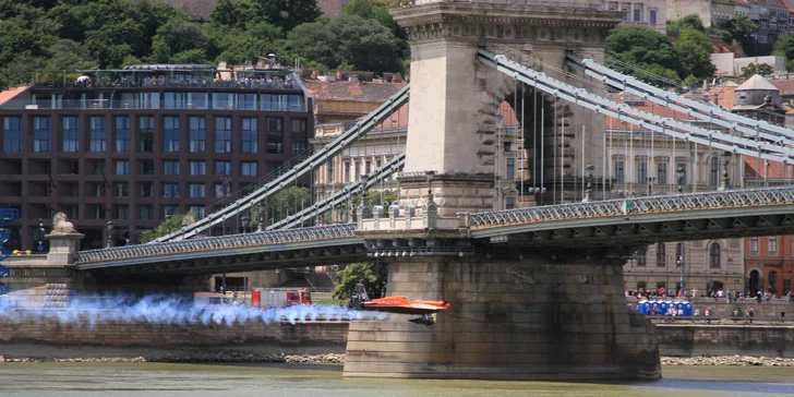 Fanděte Martinu Šonkovi: zájezd na Red Bull Air Race na Balatonu vč. vstupenky