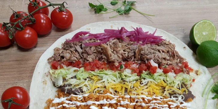 Skvělé jídlo: Extra pálivé mexické burrito carnitas caliente pro jednoho