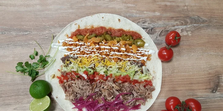 Skvělé jídlo: Extra pálivé mexické burrito carnitas caliente pro jednoho