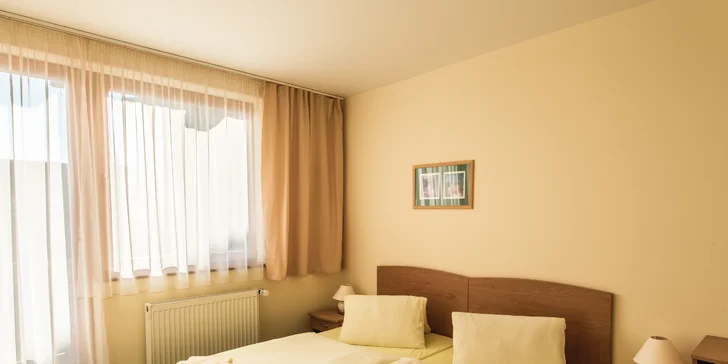 3–5 dní u Štrbského plesa se snídaní nebo polopenzí a vstupem do sauny