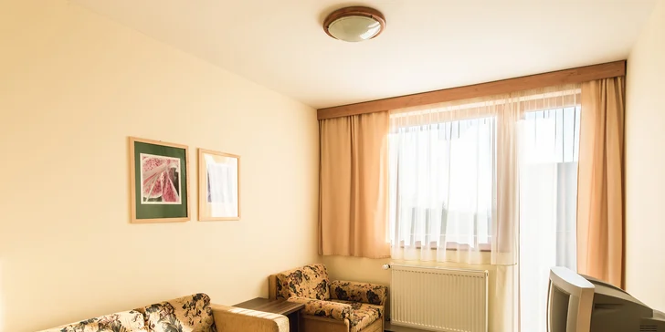 3–5 dní u Štrbského plesa se snídaní nebo polopenzí a vstupem do sauny