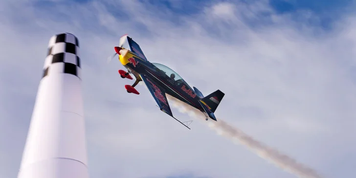 Fanděte Martinu Šonkovi: zájezd na Red Bull Air Race na Balatonu vč. vstupenky