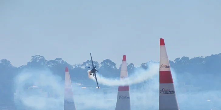 Fanděte Martinu Šonkovi: zájezd na Red Bull Air Race na Balatonu vč. vstupenky