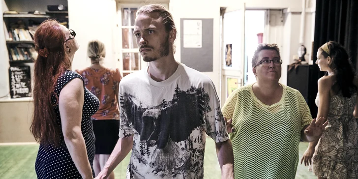 Nebojte se mluvit: kurz komunikačních a prezentačních dovedností