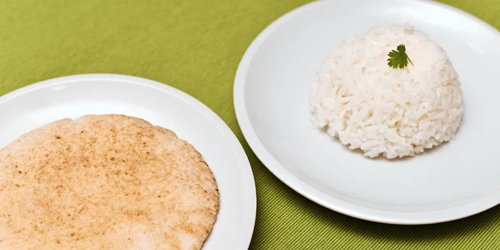 Kambodžské menu pro 2 osoby: mangový salát, tygří krevety i banánový dort