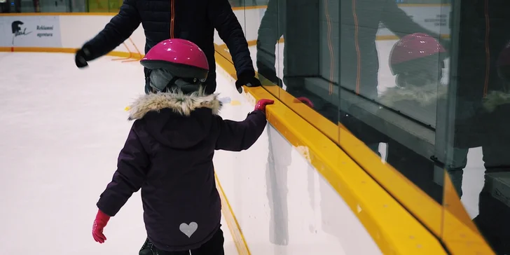 Veřejné bruslení, výuka nebo Family on ice - rodinná zábava na ledě