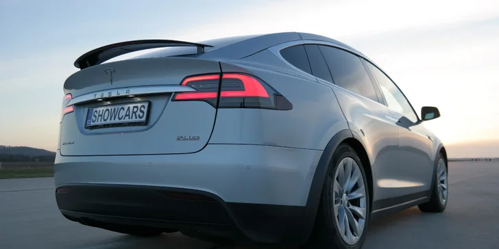 20 minut v supersportu vč. jízdy na letišti: Porsche, Lamborghini, Audi a další