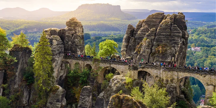 Za krásami Českosaského Švýcarska: vyhlídka Bastei i plavba soutěskami